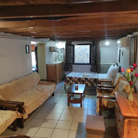 Apartment Orio Cozy -10' από λιμάνι κύμης -10' από μουρτερή Orio (Euboea)