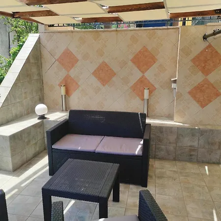 Apartment Orio Cozy -10' από λιμάνι κύμης -10' από μουρτερή Orio (Euboea)